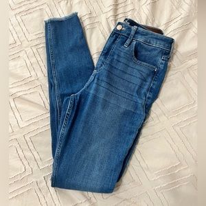 Hollister Curvy High Rise Super Skinny Soft Stretch Jeans